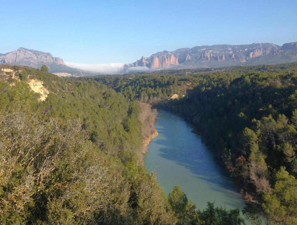 Гостевой дом Alen D'Aragon Санта-Эулалия-де-Гальего Экстерьер фото